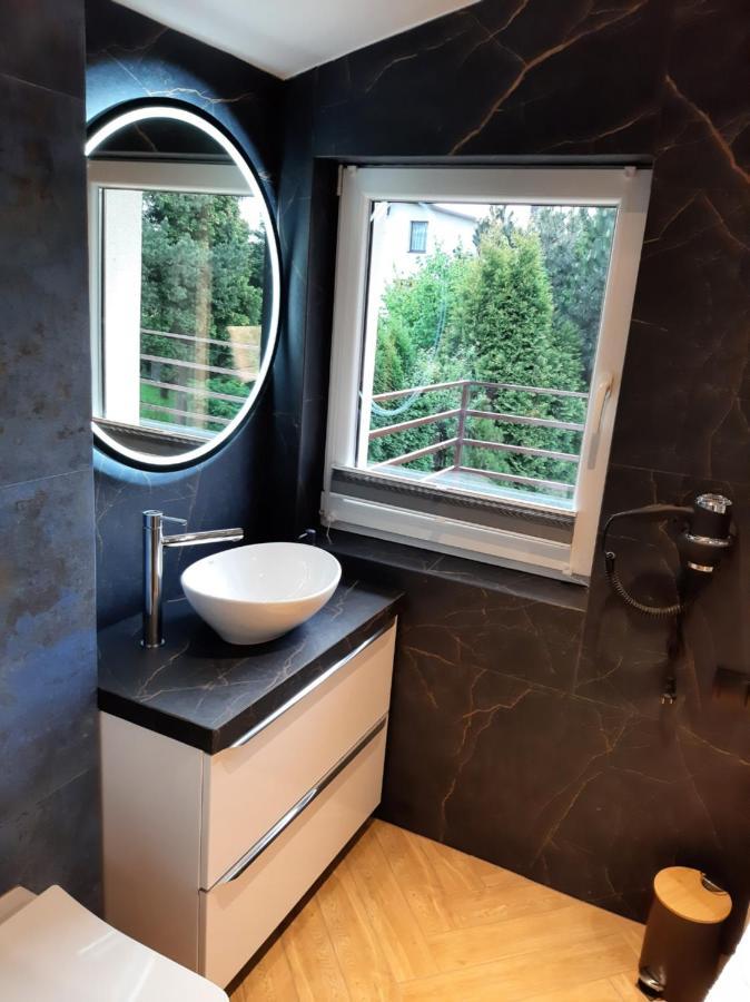 Apartament Willa Pod Sosnami Zator Przeciszow Exteriér fotografie