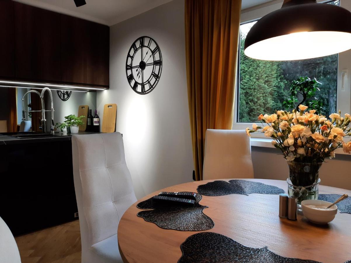 Apartament Willa Pod Sosnami Zator Przeciszow Exteriér fotografie